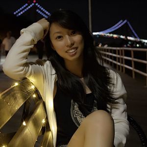 Meet your Posher, Chanel